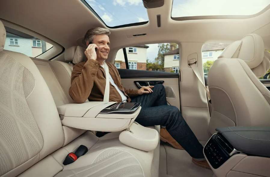 บริการรถรับส่งสนามบิน