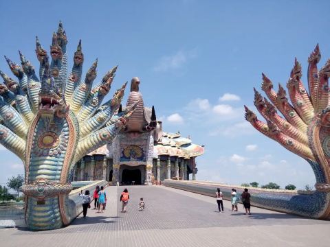 วัดบ้านไร่ วัดสายมู