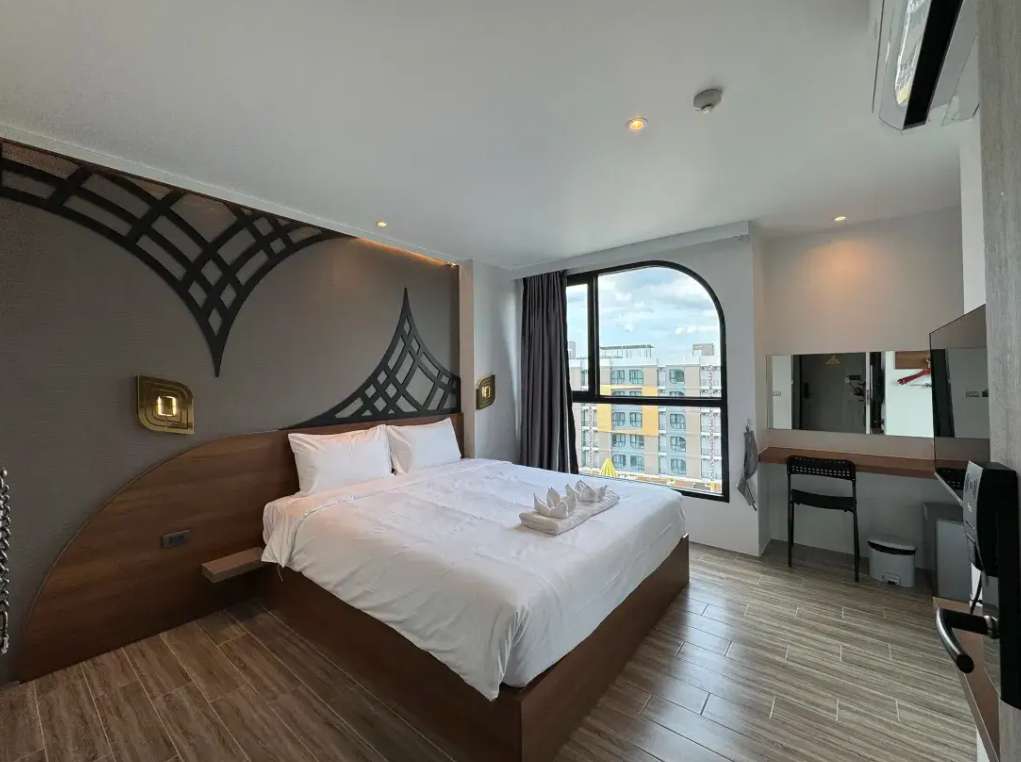 โรงแรม เอสทรี อยุธยา