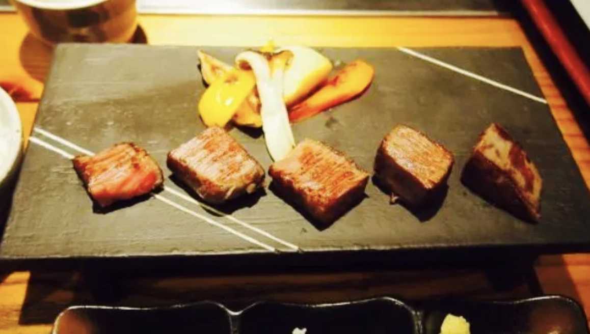 시라하마 여행 식당