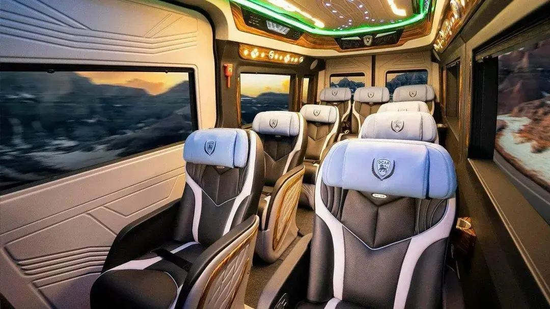 Xe limousine đi từ Hà Nội đến Hạ Long