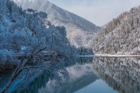 ทะเลสาบยาว (Long Lake)