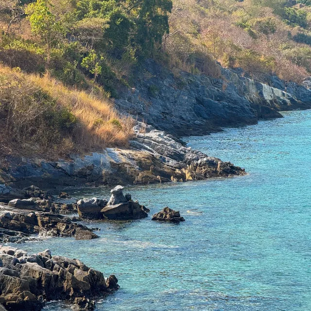 เกาะสีชัง