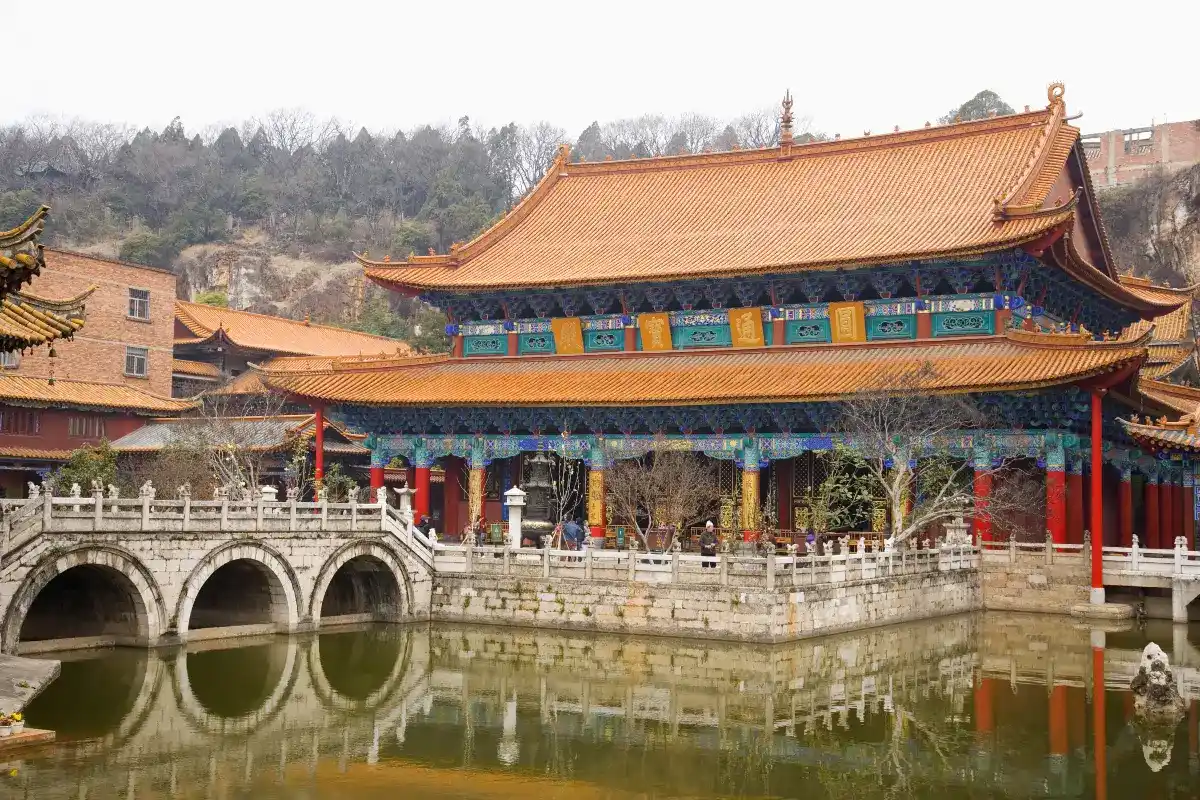 วัดหยวนตง (Yuantong Temple)
