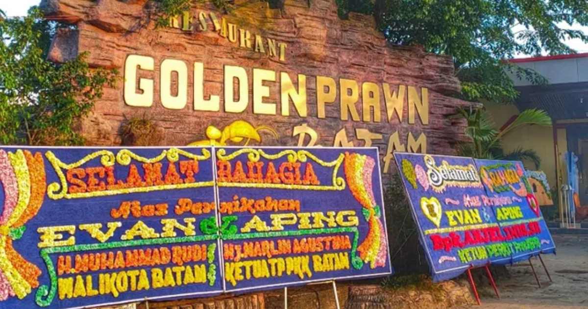 Golden Prawn 933 restaurant