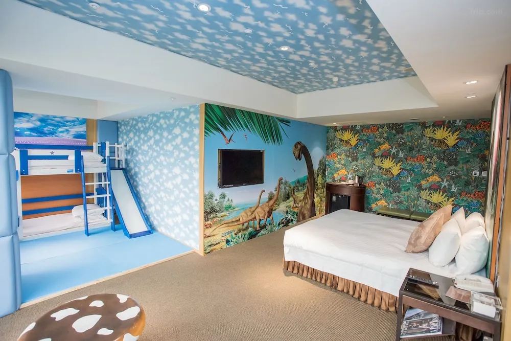 烏日清新温泉飯店家庭房