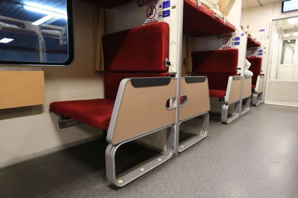 รถนั่งชั้น 2