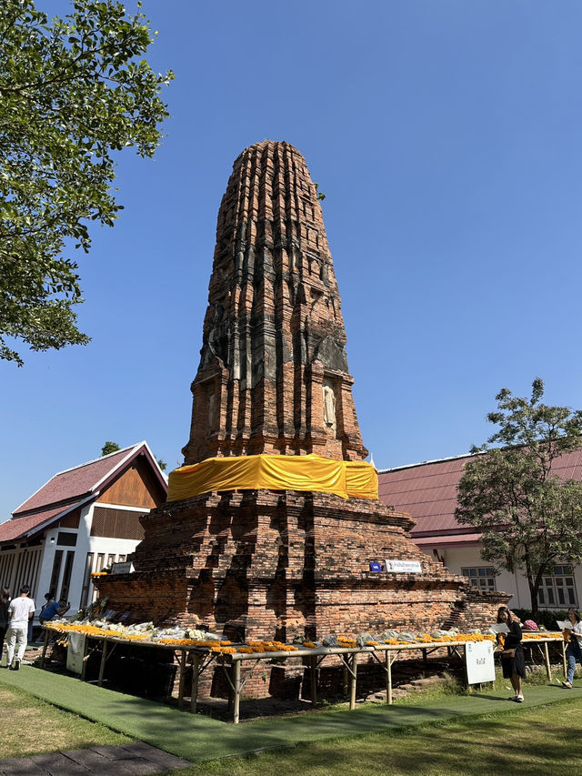 10 วัดในนนทบุรี 2569 ไหว้พระเสริมสิริมงคล ถ่ายรูปสวย ใกล้กรุงเทพฯ | Trip.com