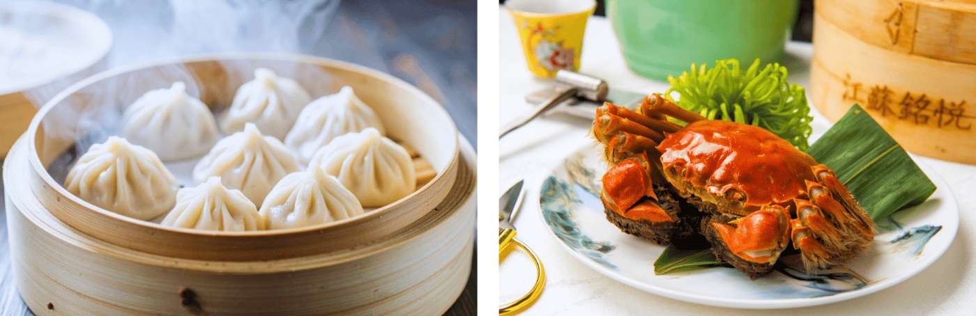 Raviolis vapeur dans un panier en bambou accompagnés de crabe chinois servi sur assiette, un contraste savoureux entre cuisine de rue et fruits de mer