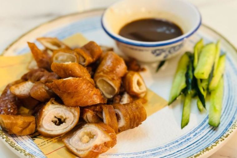 三姐妹．26 年老字號