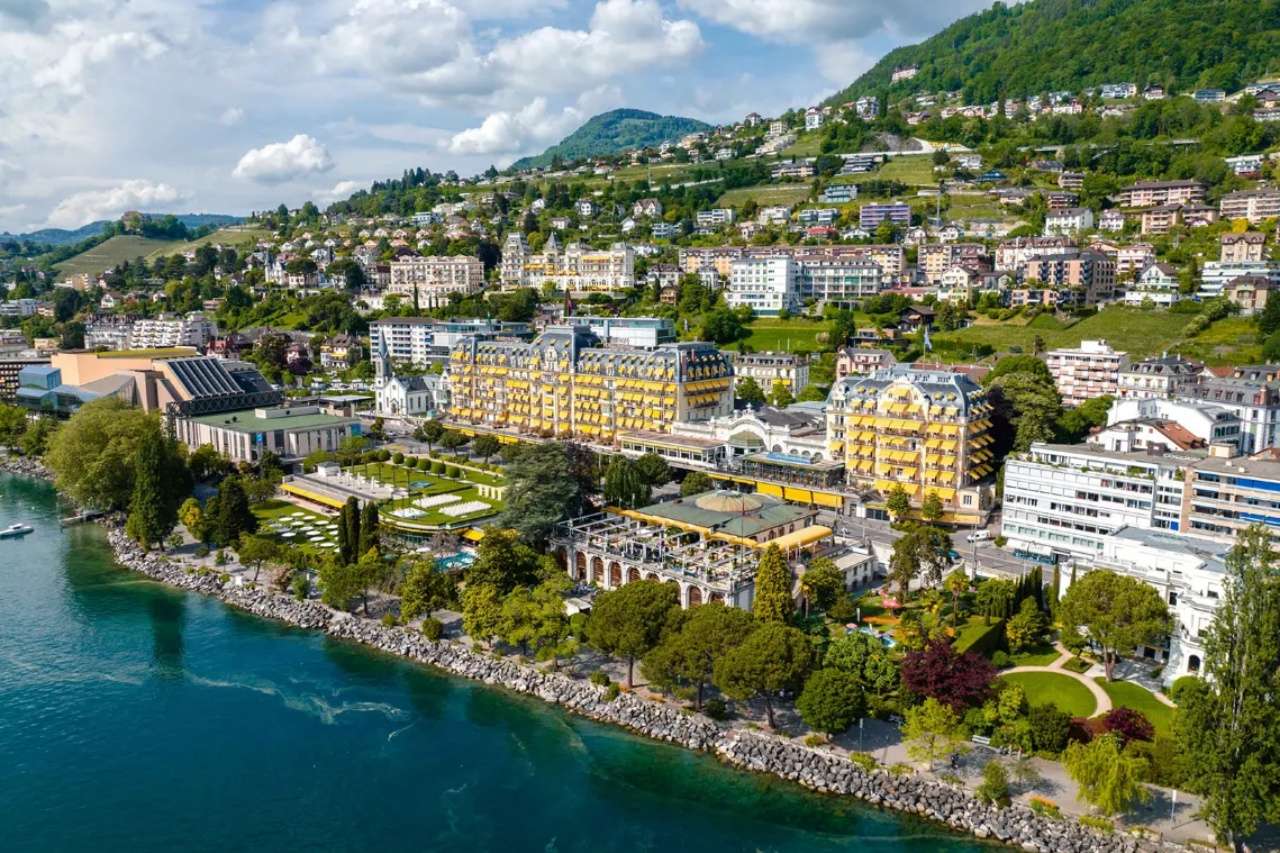 費爾蒙特萊蒙特勒宮飯店