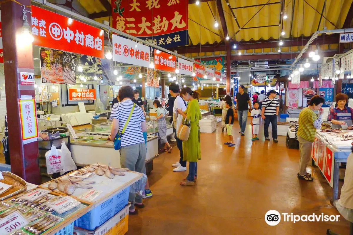 鳥取景點 #6 賀露港海鮮市場