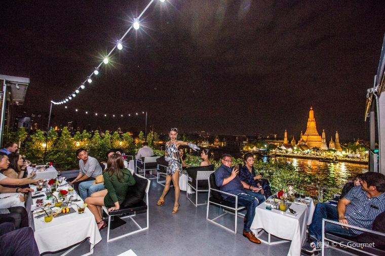 Sala Ratanakosin Eatery & Bar