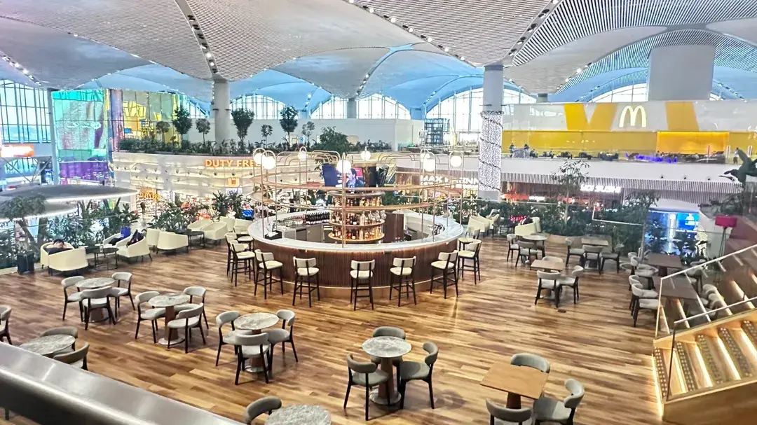 IGA เลานจ์ (IGA Lounge)