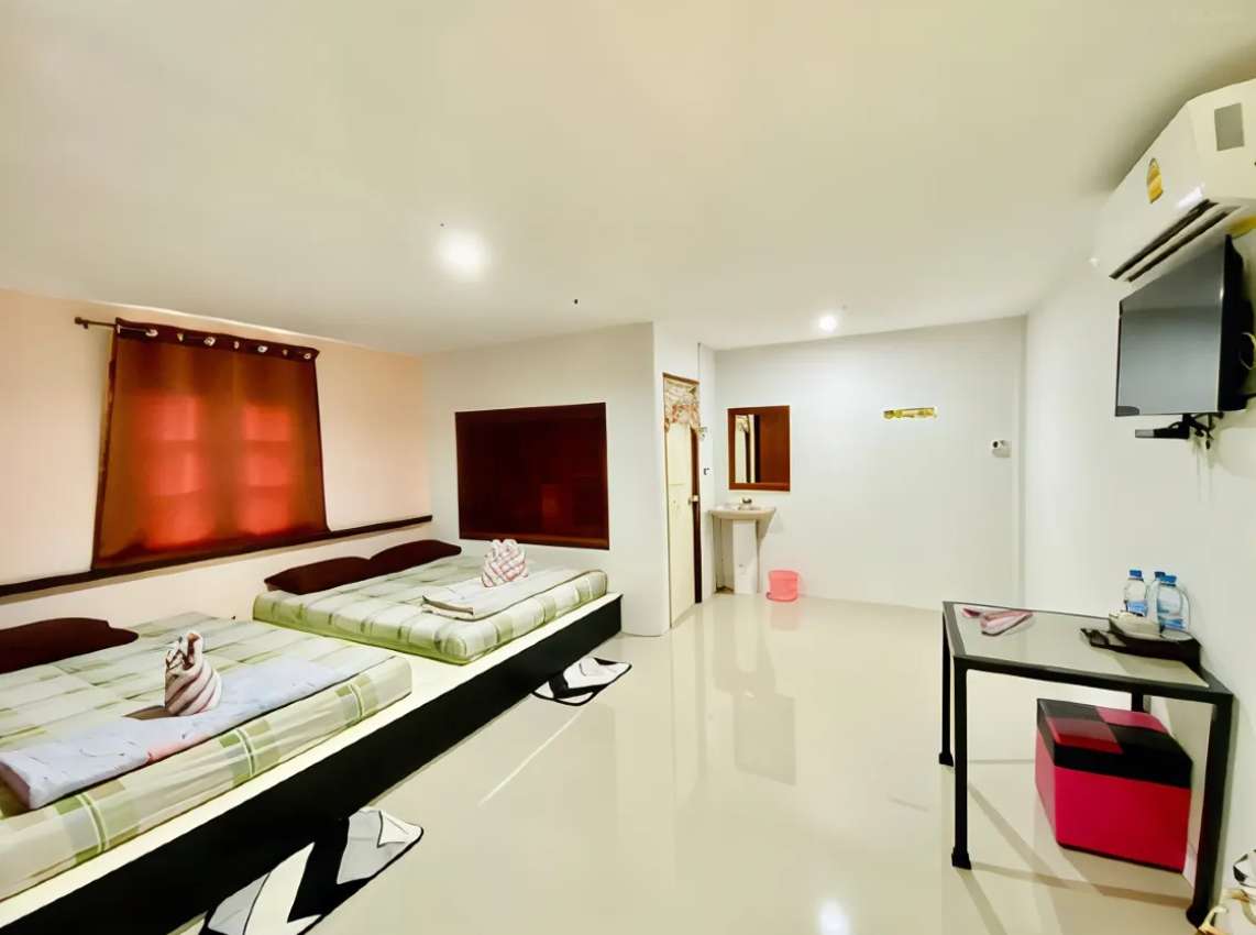  รีแรค แคมป์ แก่งกระจาน