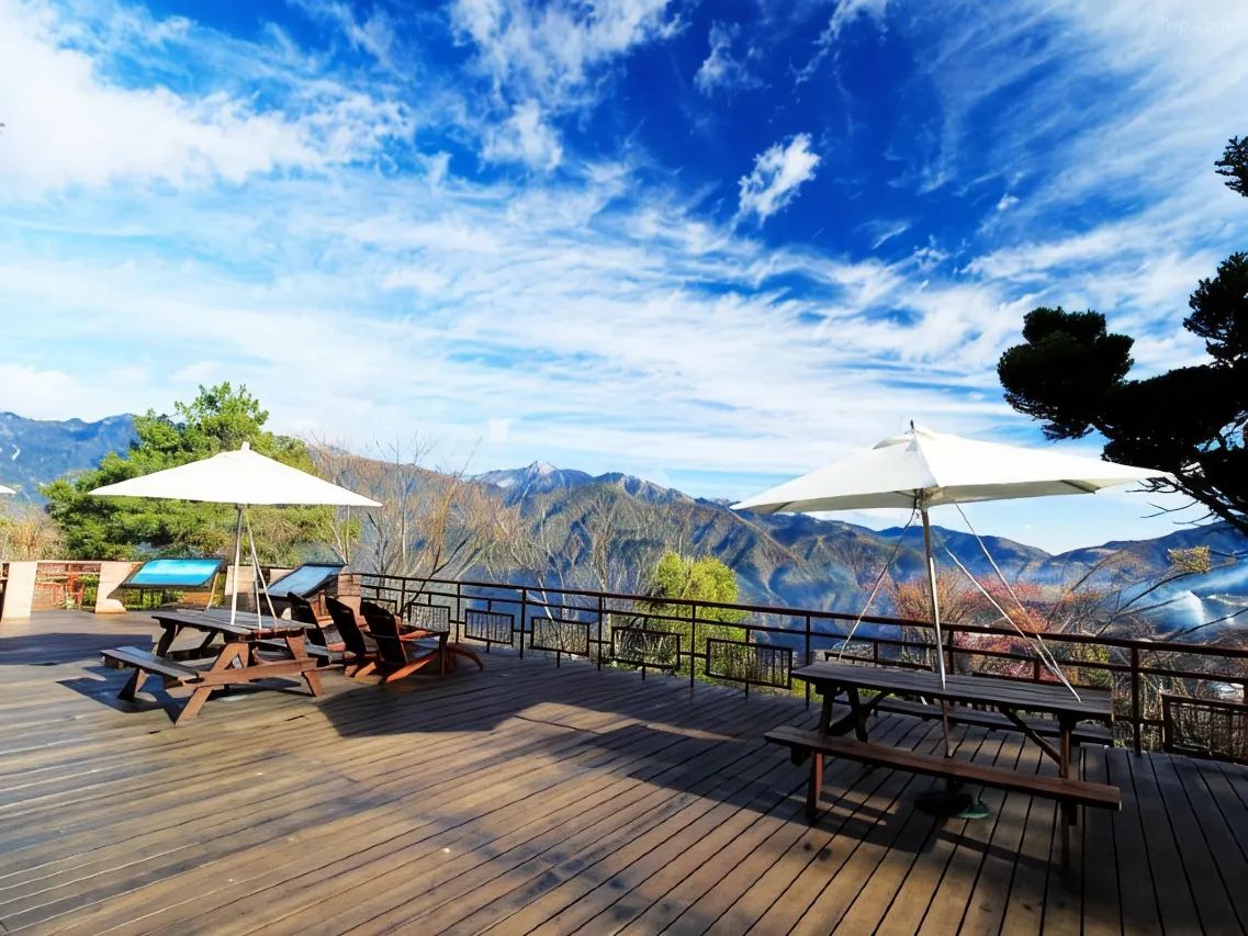 武陵農場住宿｜臺中梨山賓館