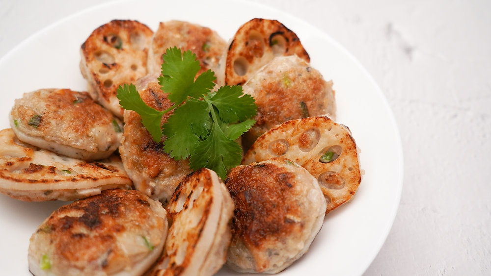 ขนมดอกบัวทอด