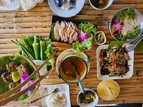 ร้านแอบแซ่บ สังขละบุรี