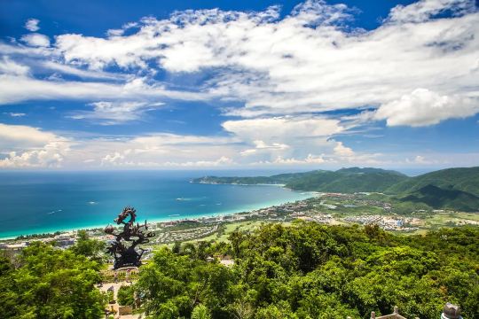 เกาะไหหลำ 2569: ครบทุกเรื่องที่ต้องรู้ก่อนเที่ยวฮาวายแห่งเอเชีย | Trip.com