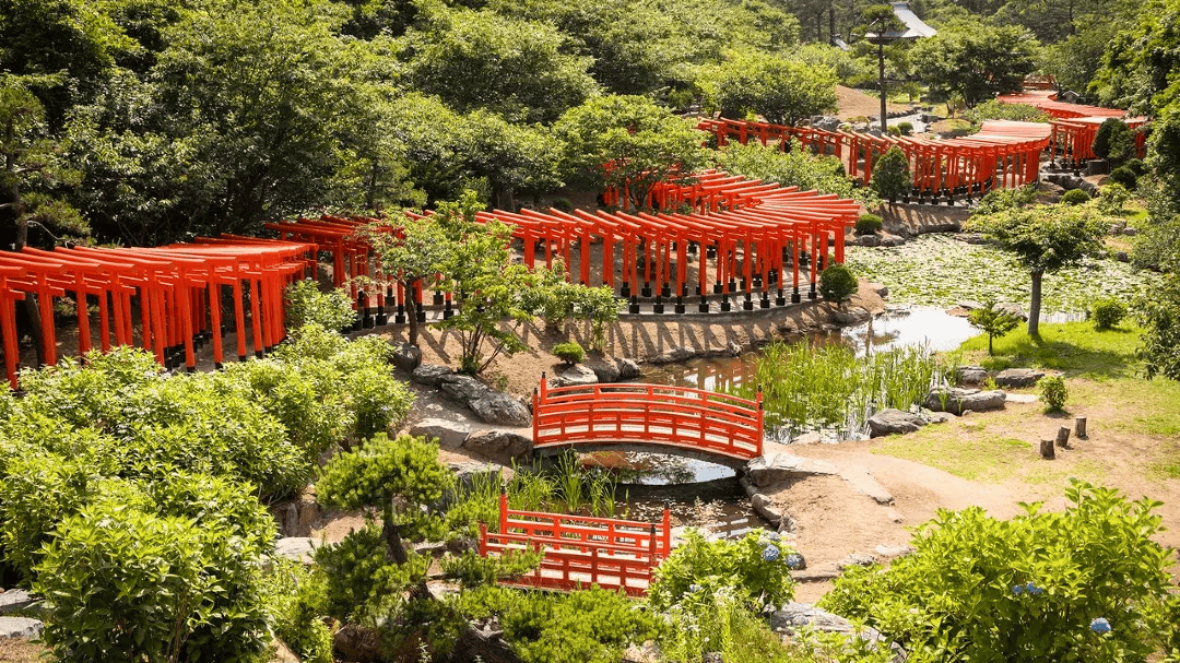 青森景點 #7 高山稻荷神社