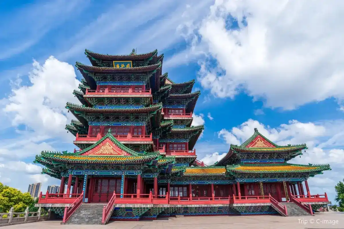 เย่ว์เจียงโหลว