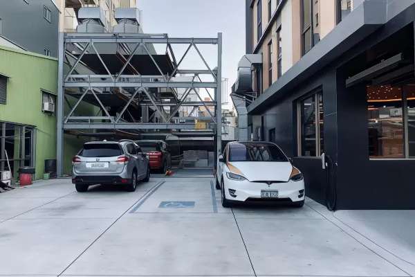 駁二住宿｜帝后大飯店