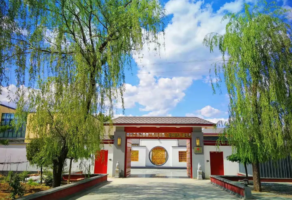 Yunmeng Resort Hotel