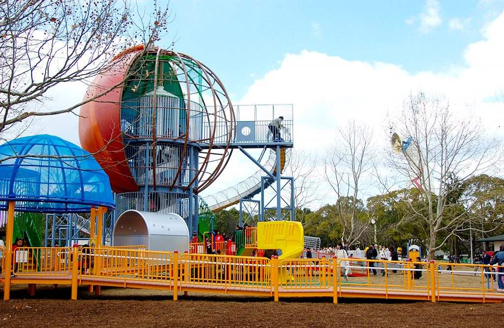 萬博紀念公園大型滑梯