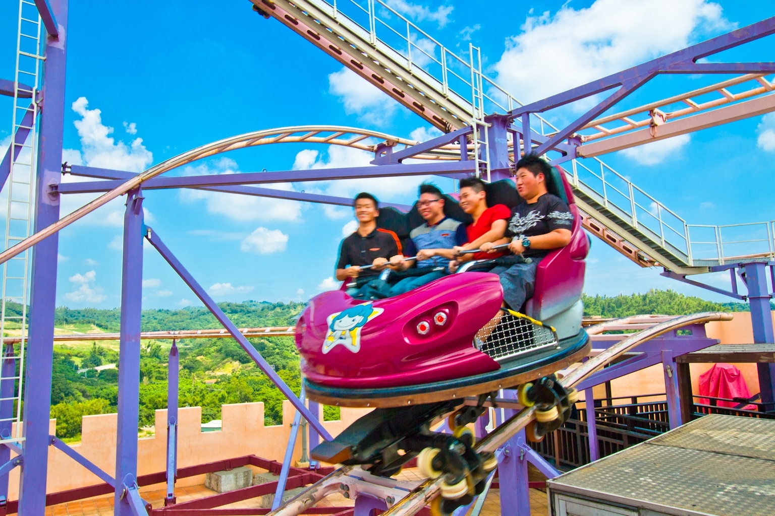 義大遊樂世界, 必玩設施