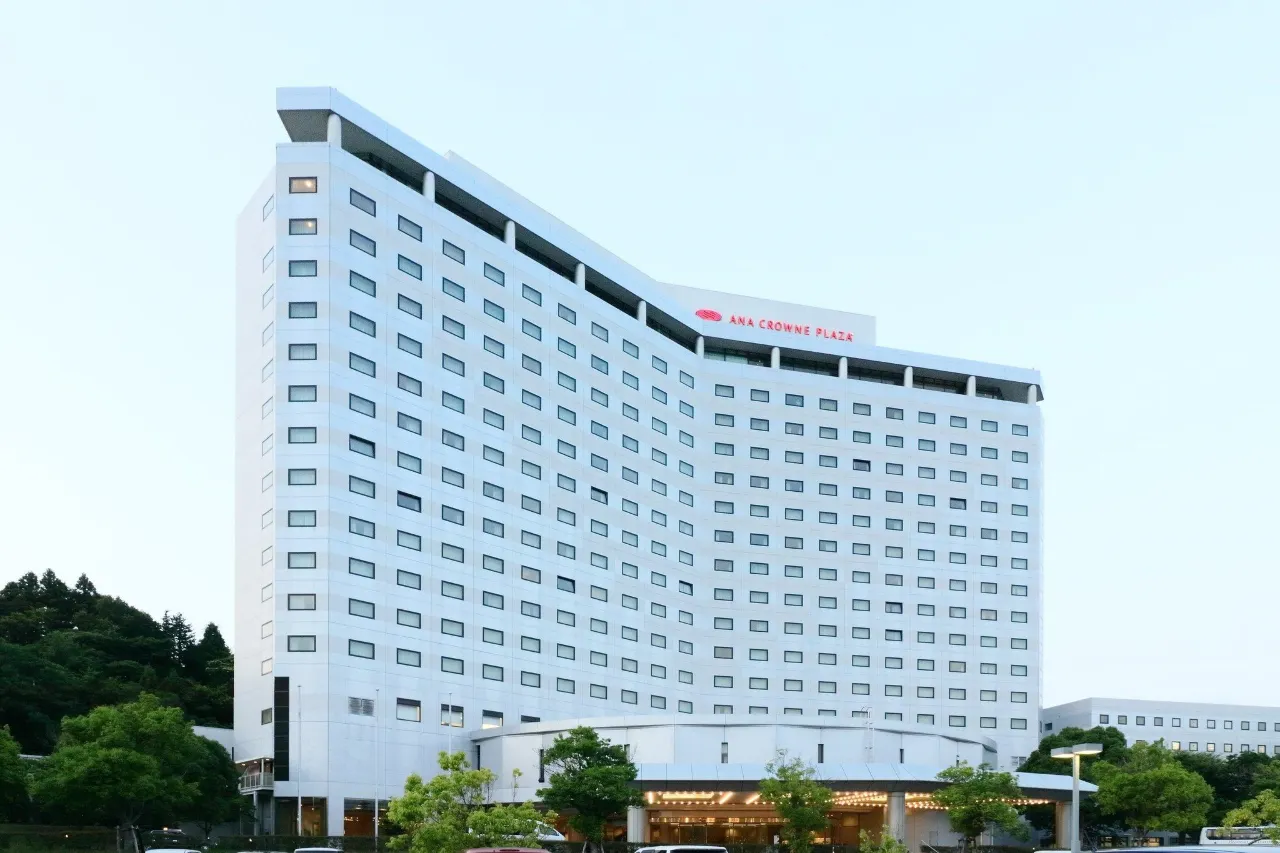 成田全日空皇冠假日酒店