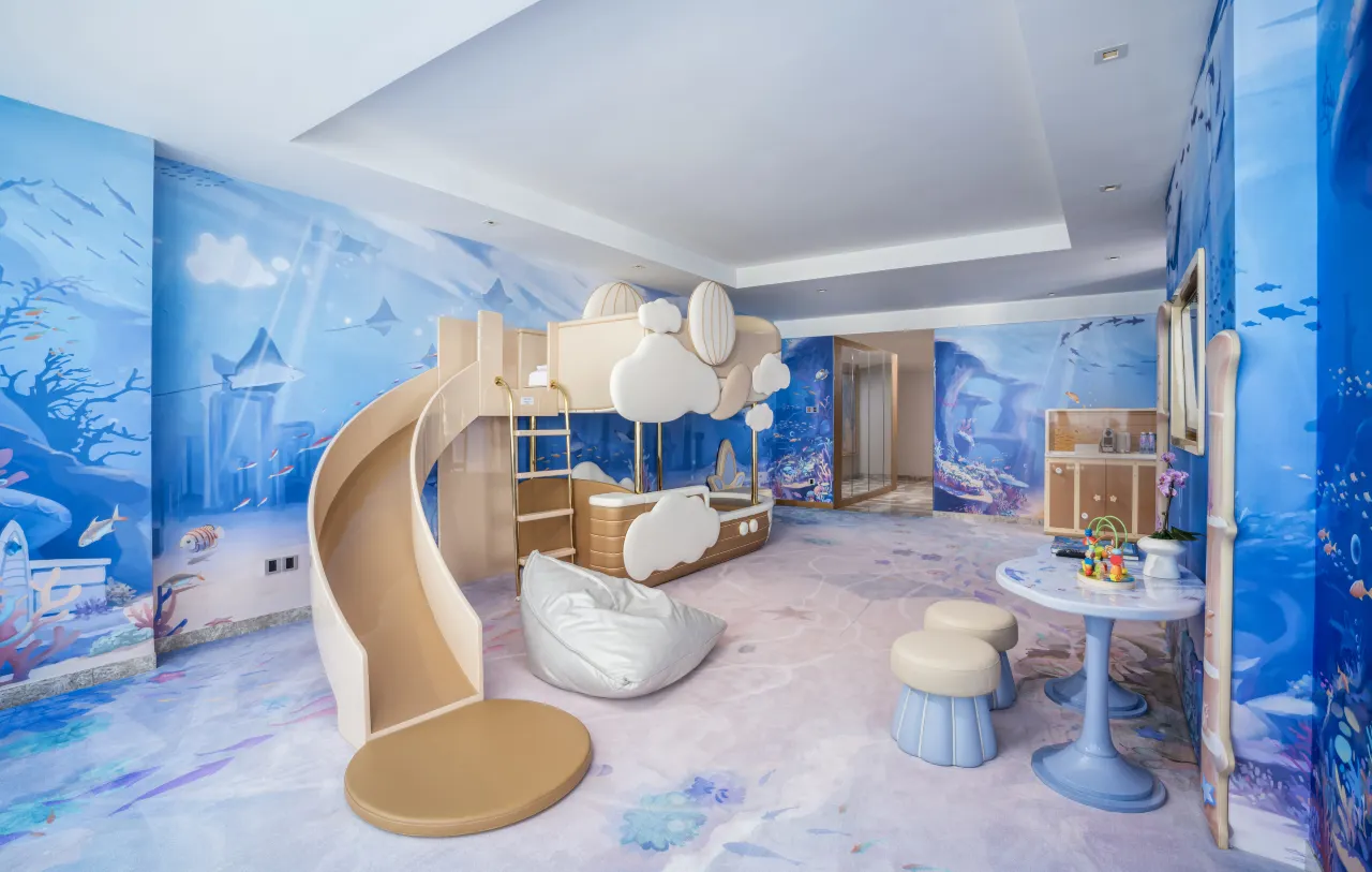 白鯨親子海景套房