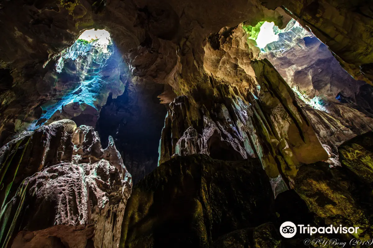 Interior of Niah Caves