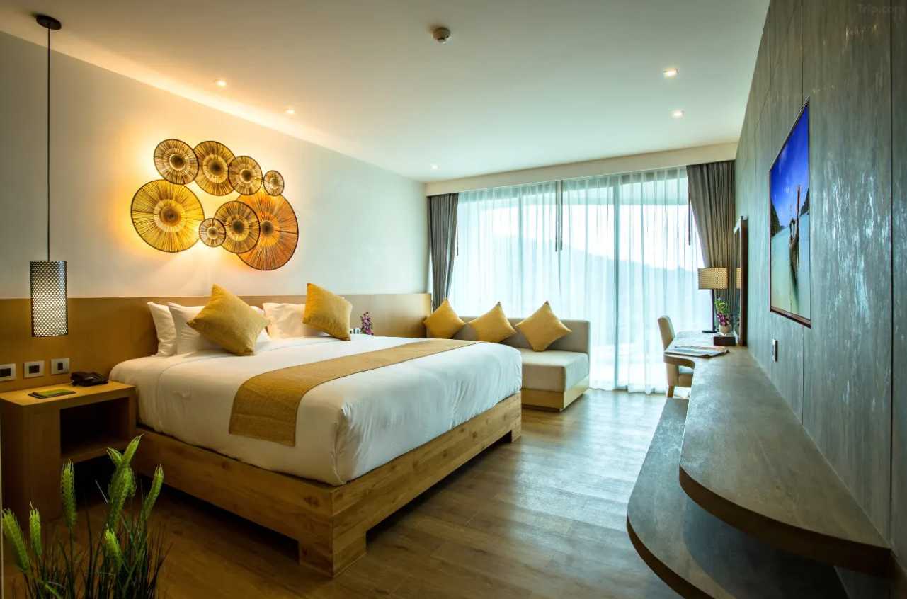 เครสท์ รีสอร์ท แอนด์ พูล วิลล่า (Crest Resort & Pool Villas)