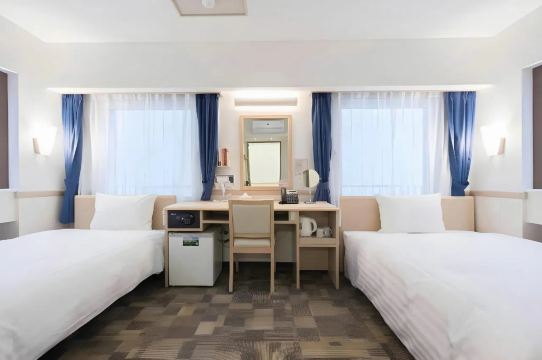 山梨|富士河口湖大橋東橫 INN