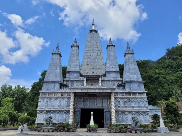 วัดเขารูปช้าง