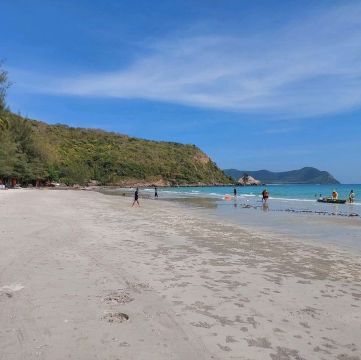 หาดน้ำใส