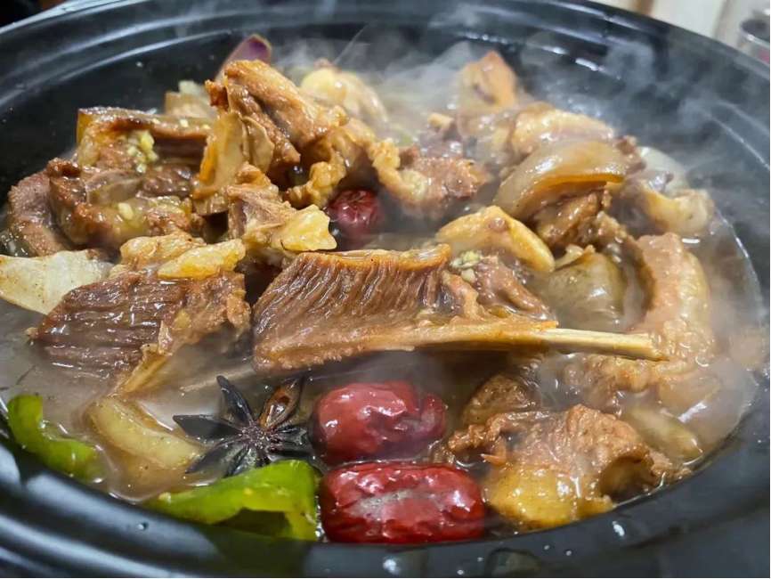 หม้อไฟแพะดำ