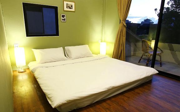 Here Hostel Bangkok-2