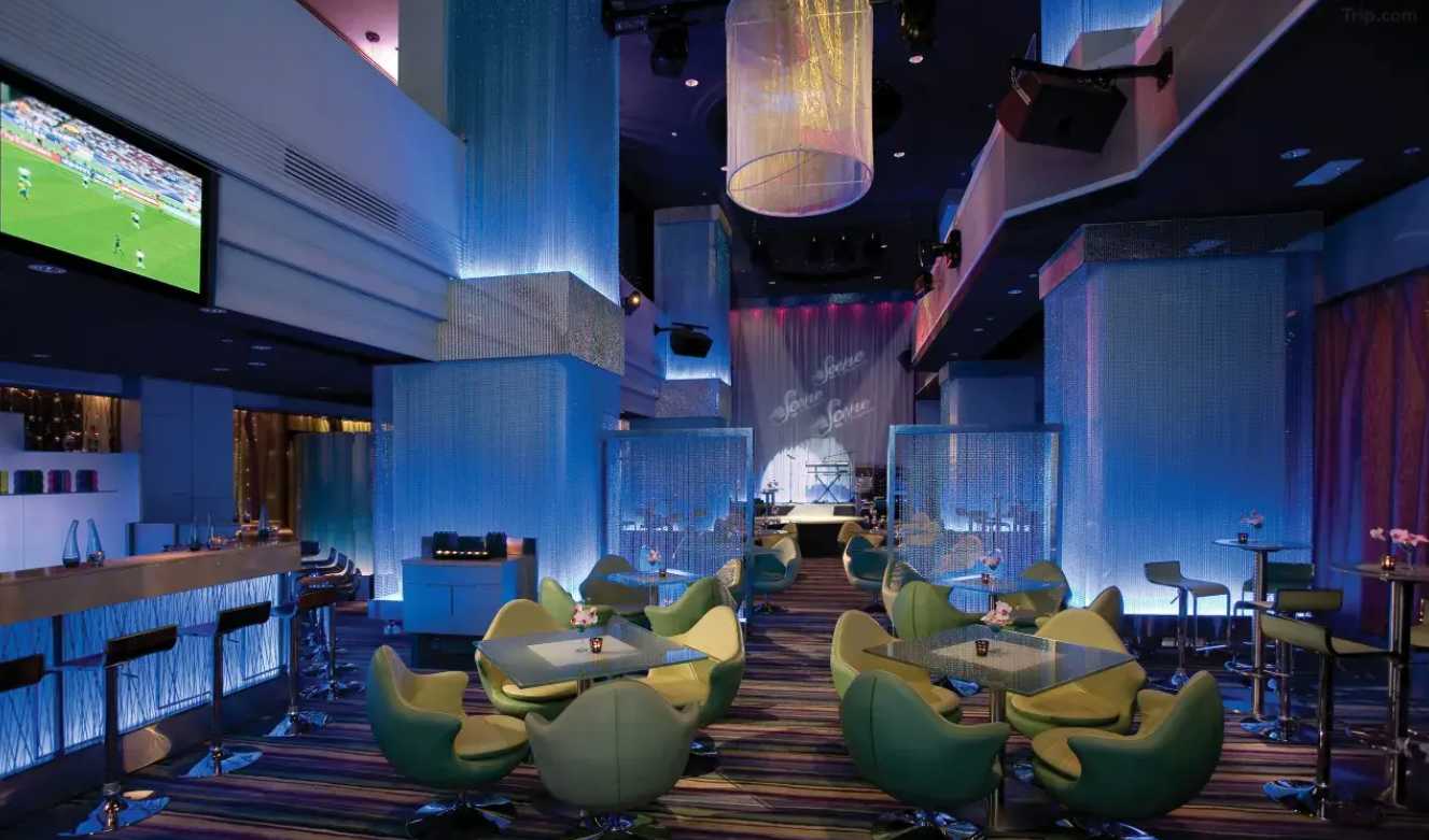 โรงแรมรีกัล ริเวอร์ไซด์