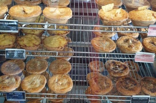 The Pie Tin Newtown 各種批