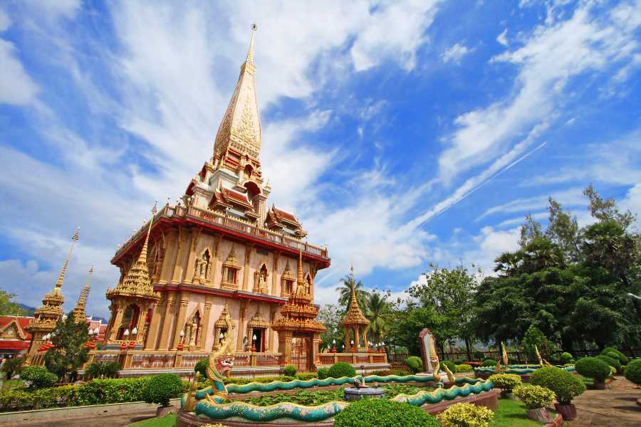 วัดฉลอง