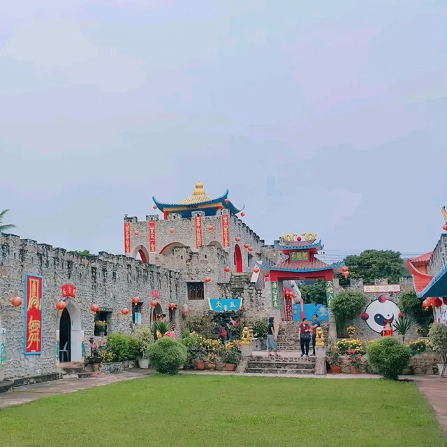 หมู่บ้านสันติชล