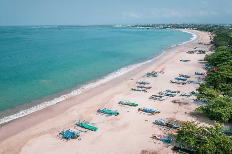 หาดจิมบารัน (Jimbaran Beach)