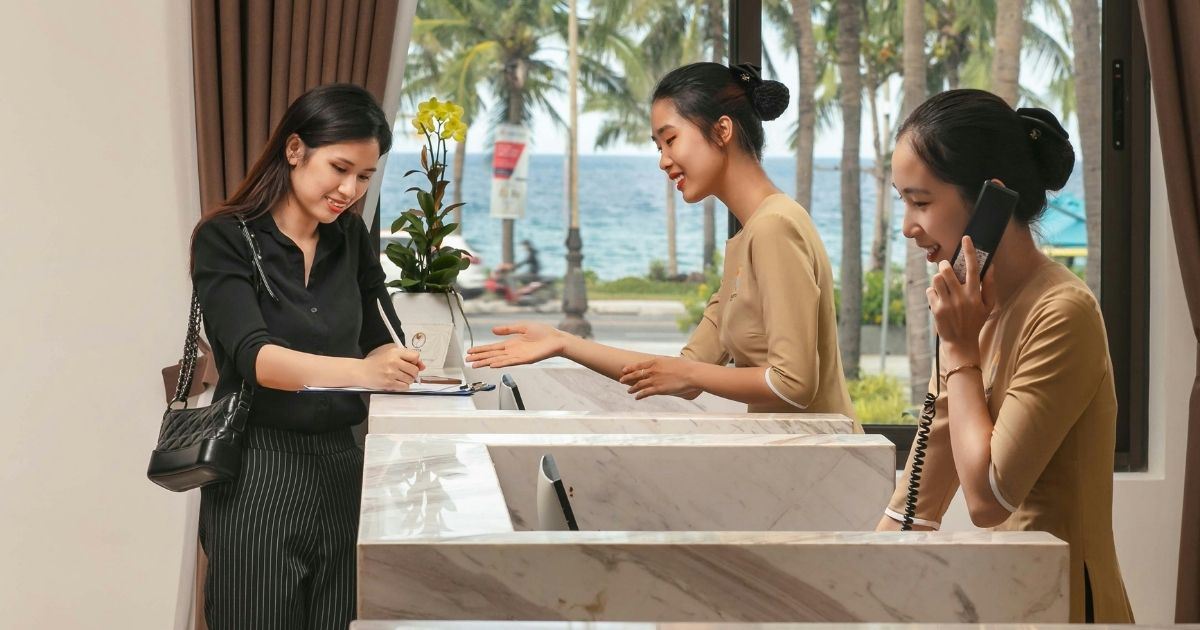 เช็คอินโรงแรมหลังเที่ยงคืนในจีน ต้องจองวันไหน? วิธีแจ้งโรงแรมก่อนเข้าพัก | Trip.com