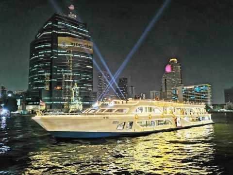 ล่องเรือดินเนอร์แม่น้ำเจ้าพระยา