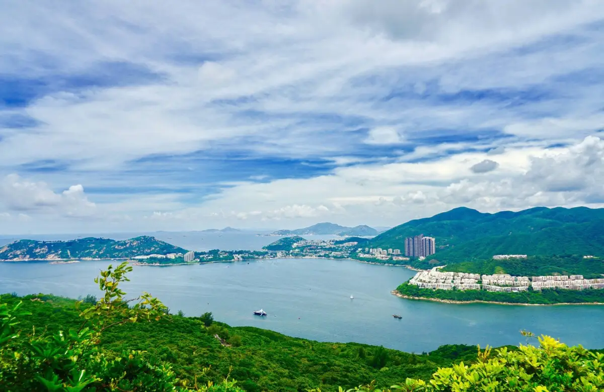 scene at Dragon’s Back Ridge