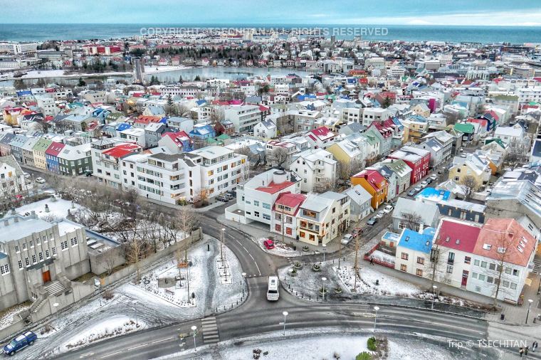 冰島首都,文化與夜生活中心,自駕起點。