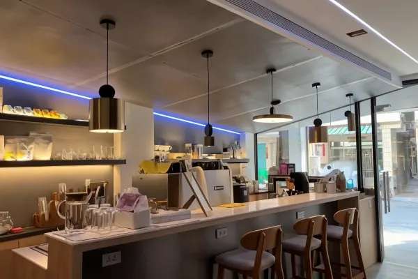 駁二住宿｜阡陌一舍 UNS