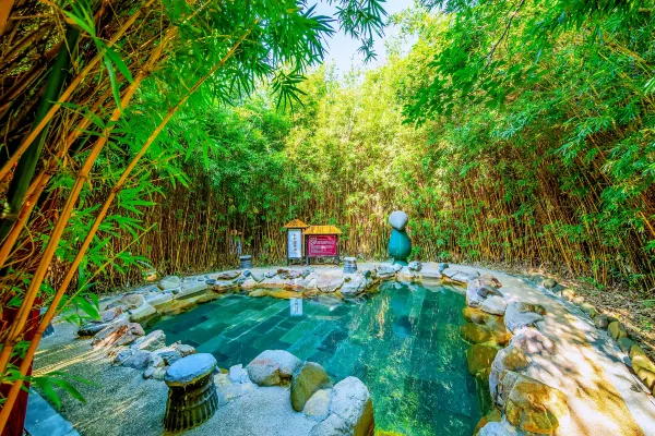 清遠溫泉, 清遠佛岡森波拉松鼠酒店