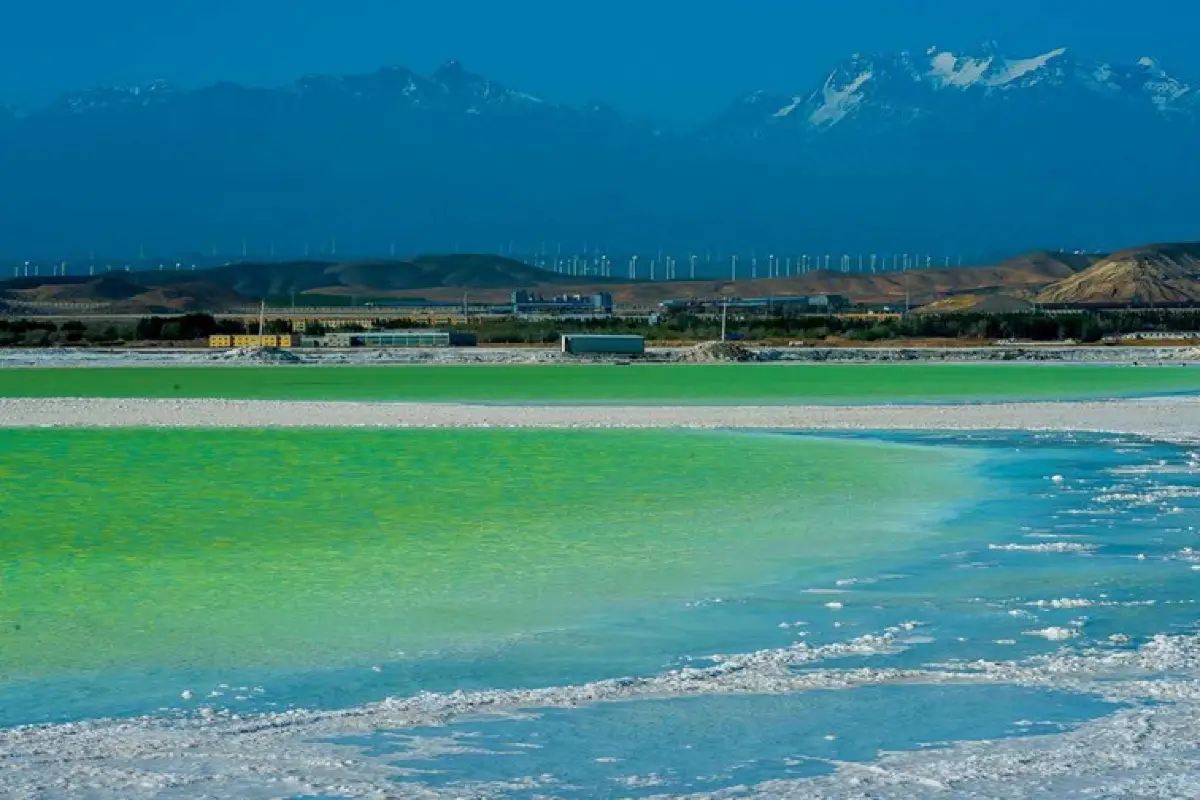 新疆鹽湖景區